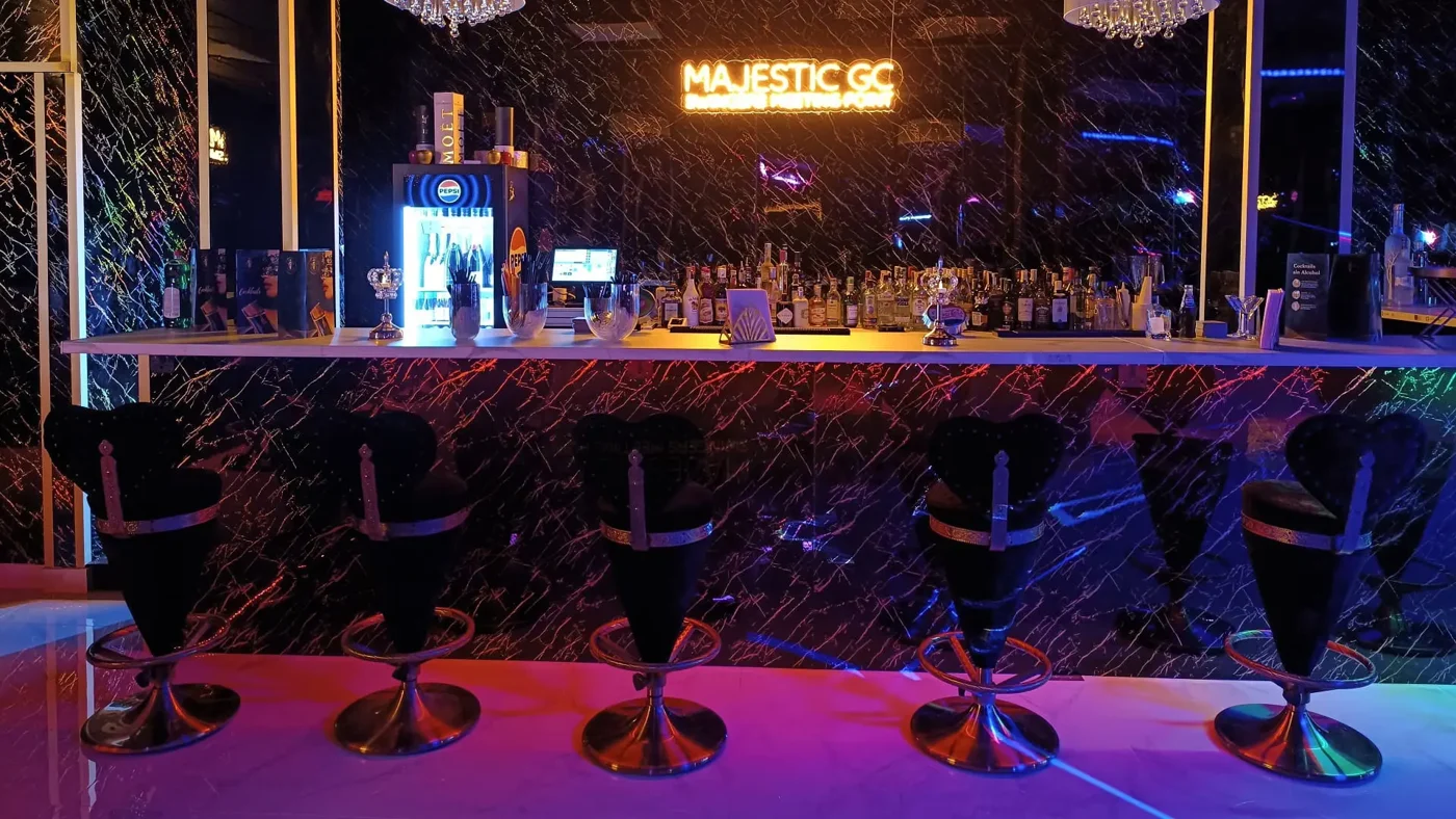Bar du Majestic · site officiel
