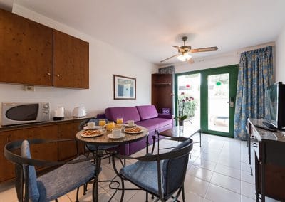 Petit-déjeuner illustré dans un appartement du resort