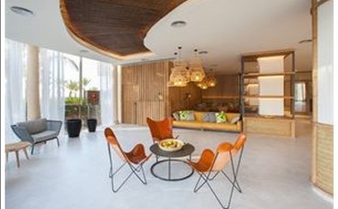 Corallium Dunamar by Lopesan